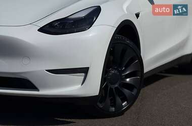 Внедорожник / Кроссовер Tesla Model Y 2022 в 