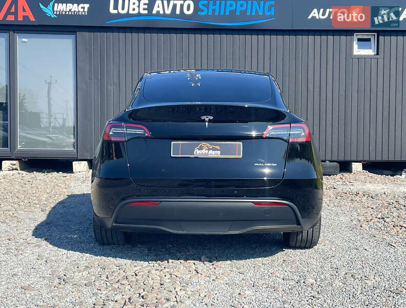 Позашляховик / Кросовер Tesla Model Y 2024 в Львові
