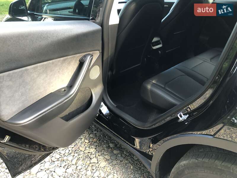 Внедорожник / Кроссовер Tesla Model Y 2023 в Львове фото 11 Внедорожник / Кроссовер Tesla Model Y 2023 в Львове