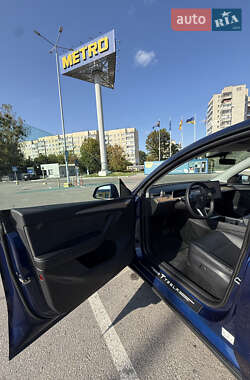 Позашляховик / Кросовер Tesla Model Y 2023 в 
