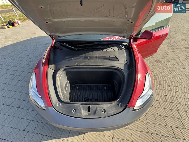 Внедорожник / Кроссовер Tesla Model Y 2021 в Луцке фото 32 Внедорожник / Кроссовер Tesla Model Y 2021 в Луцке