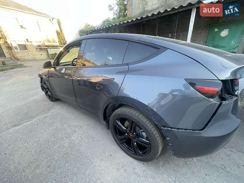 Tesla Model Y 2022
