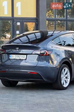 Позашляховик / Кросовер Tesla Model Y 2023 в 