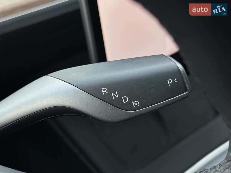 Позашляховик / Кросовер Tesla Model Y 2023 в Шептицькому