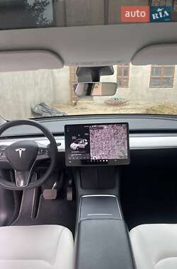 Внедорожник / Кроссовер Tesla Model Y 2021 в 