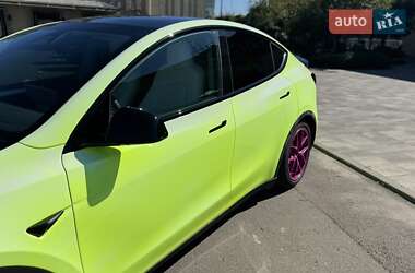 Позашляховик / Кросовер Tesla Model Y 2023 в 