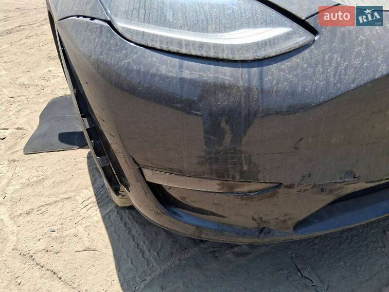 Позашляховик / Кросовер Tesla Model Y 2024 в Києві