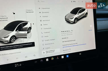 Позашляховик / Кросовер Tesla Model Y 2022 в  фото 33 Позашляховик / Кросовер Tesla Model Y 2022 в
