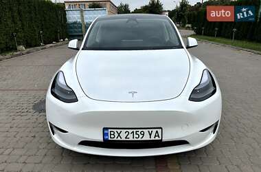 Позашляховик / Кросовер Tesla Model Y 2024 в 