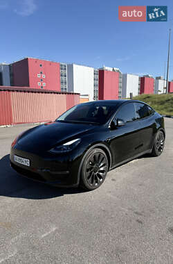 Внедорожник / Кроссовер Tesla Model Y 2022 в Киеве