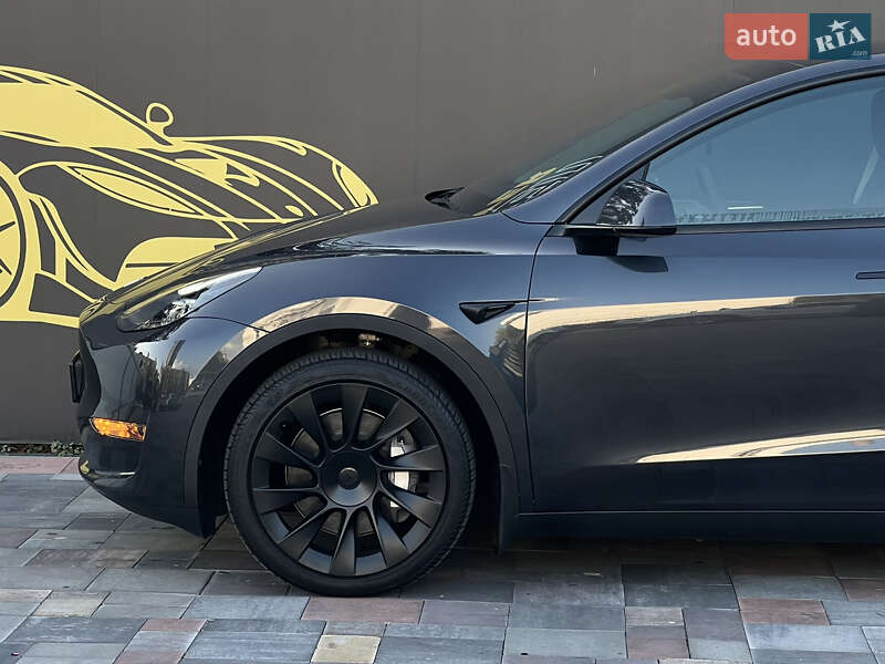 Позашляховик / Кросовер Tesla Model Y 2024 в Києві