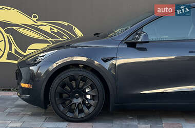 Внедорожник / Кроссовер Tesla Model Y 2024 в 