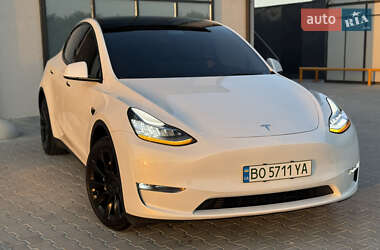 Внедорожник / Кроссовер Tesla Model Y 2022 в 