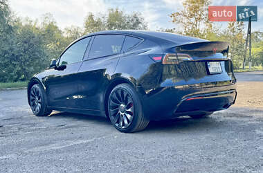 Внедорожник / Кроссовер Tesla Model Y 2024 в 