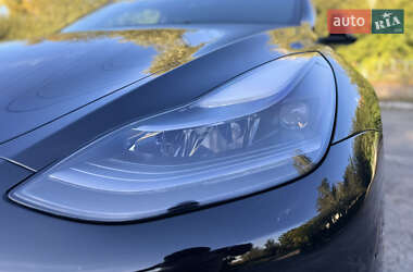 Внедорожник / Кроссовер Tesla Model Y 2024 в 
