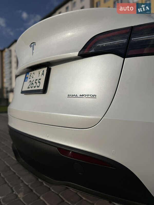 Позашляховик / Кросовер Tesla Model Y 2021 в Тернополі