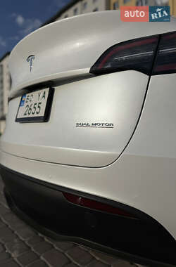 Внедорожник / Кроссовер Tesla Model Y 2021 в 