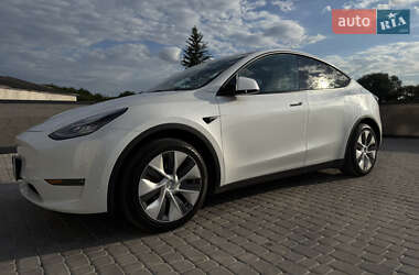 Внедорожник / Кроссовер Tesla Model Y 2021 в 
