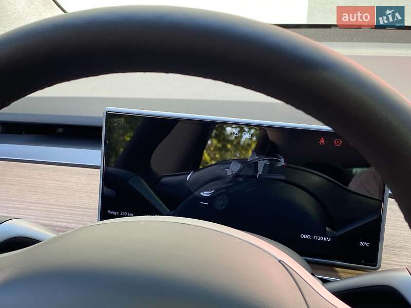 Позашляховик / Кросовер Tesla Model Y 2024 в Києві