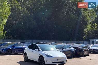 Позашляховик / Кросовер Tesla Model Y 2024 в 
