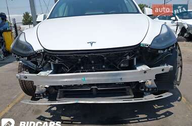Позашляховик / Кросовер Tesla Model Y 2023 в 