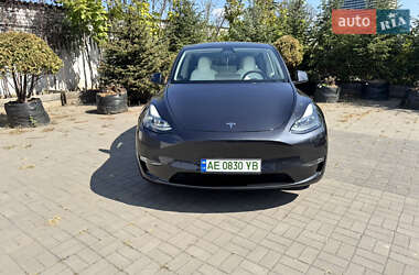 Внедорожник / Кроссовер Tesla Model Y 2024 в 