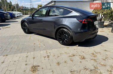 Внедорожник / Кроссовер Tesla Model Y 2024 в 