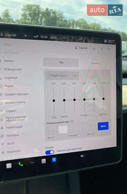 Позашляховик / Кросовер Tesla Model Y 2023 в 