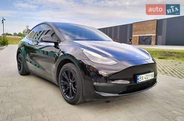Позашляховик / Кросовер Tesla Model Y 2022 в 