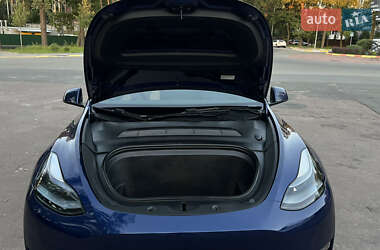 Внедорожник / Кроссовер Tesla Model Y 2022 в 