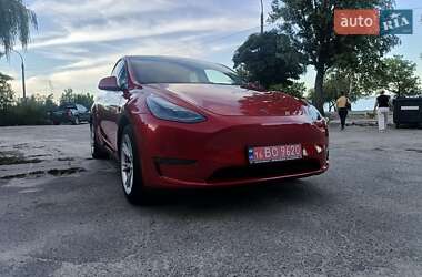 Позашляховик / Кросовер Tesla Model Y 2022 в 