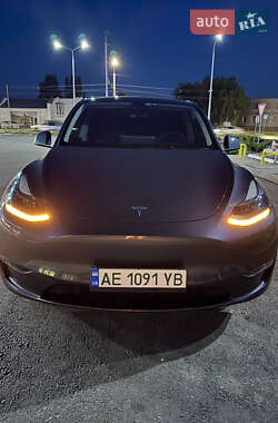 Позашляховик / Кросовер Tesla Model Y 2022 в 