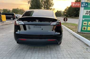 Внедорожник / Кроссовер Tesla Model Y 2023 в 