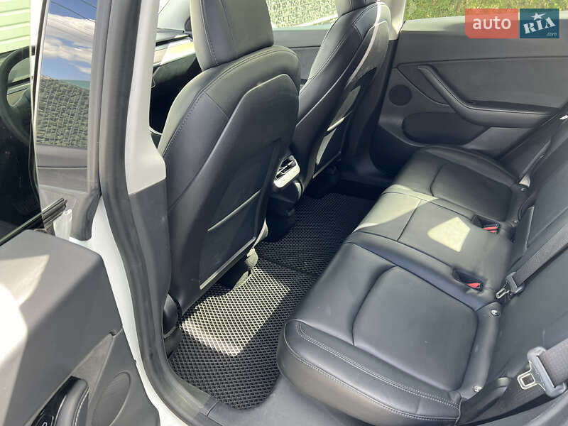 Позашляховик / Кросовер Tesla Model Y 2020 в Вінниці