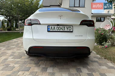 Позашляховик / Кросовер Tesla Model Y 2023 в 