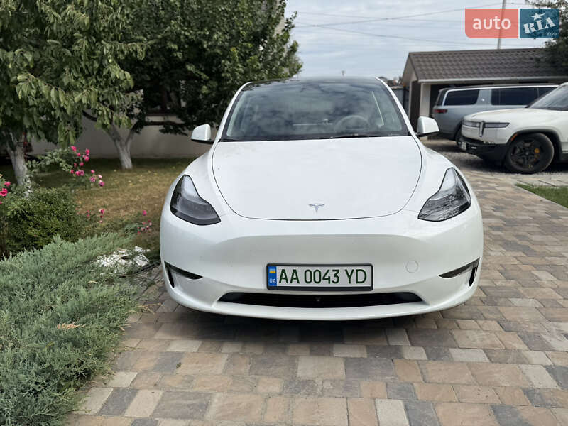 Внедорожник / Кроссовер Tesla Model Y 2023 в Броварах