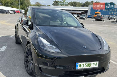 Позашляховик / Кросовер Tesla Model Y 2021 в 