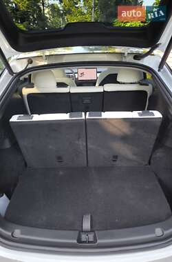 Позашляховик / Кросовер Tesla Model Y 2023 в Бучі