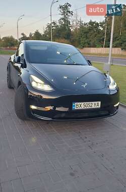 Внедорожник / Кроссовер Tesla Model Y 2021 в Киеве