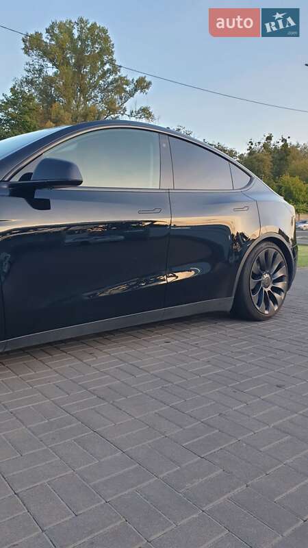 Внедорожник / Кроссовер Tesla Model Y 2021 в Киеве фото 8 Внедорожник / Кроссовер Tesla Model Y 2021 в Киеве