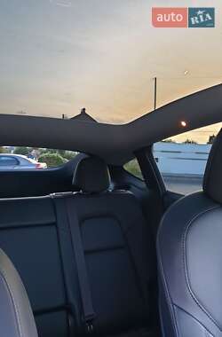 Позашляховик / Кросовер Tesla Model Y 2021 в 