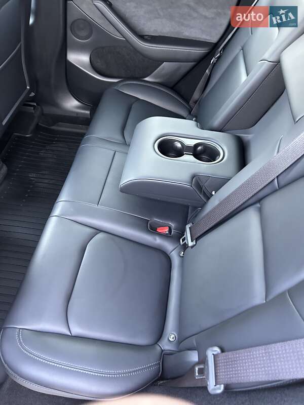 Позашляховик / Кросовер Tesla Model Y 2023 в Одесі