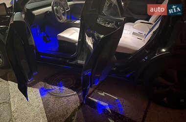 Внедорожник / Кроссовер Tesla Model Y 2023 в 