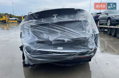 Внедорожник / Кроссовер Tesla Model Y 2024 в 