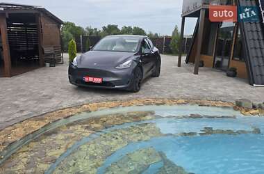 Позашляховик / Кросовер Tesla Model Y 2021 в 