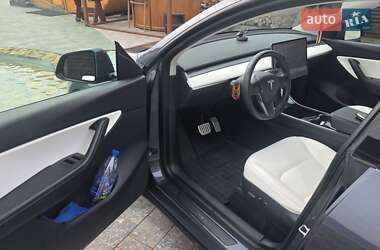 Позашляховик / Кросовер Tesla Model Y 2021 в 