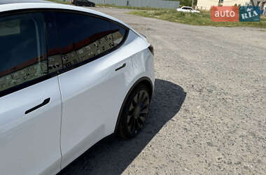 Внедорожник / Кроссовер Tesla Model Y 2022 в 