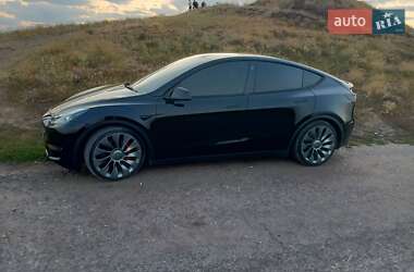 Внедорожник / Кроссовер Tesla Model Y 2021 в 