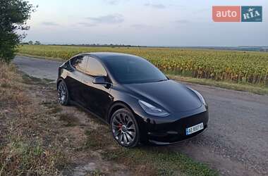 Внедорожник / Кроссовер Tesla Model Y 2021 в 