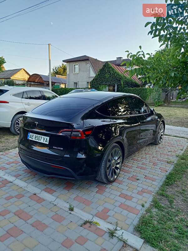 Внедорожник / Кроссовер Tesla Model Y 2021 в Днепре